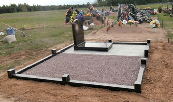 Установка оград на кладбище